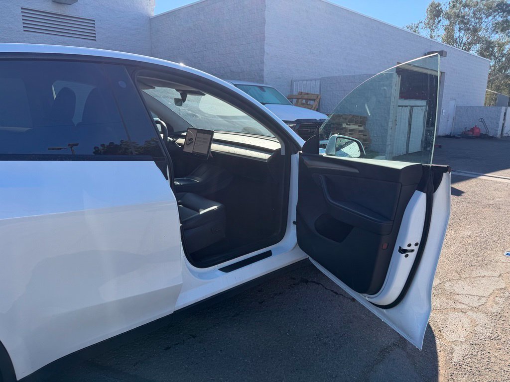 Used 2023 Tesla Model Y Long Range AWD/4WD image 16