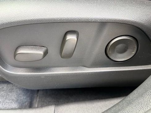 Certified 2025 Chevrolet Equinox LT w/ Convenience Package II image 26