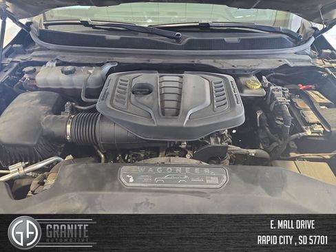 Used 2024 Jeep Wagoneer Series III AWD/4WD image 21