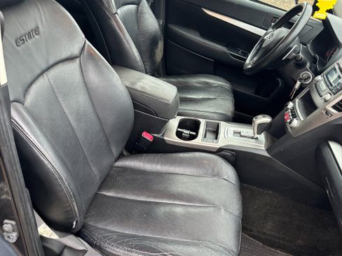 Used 2014 Subaru Outback 2.5i w/ Alloy Wheel Package image 24