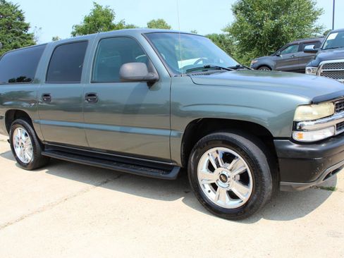 Used 2002 Chevrolet Suburban LS RWD image 8