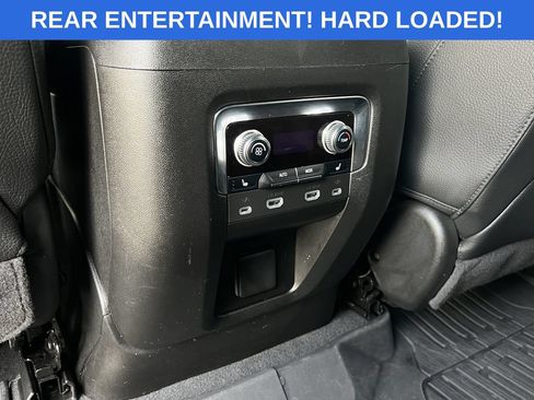 Used 2024 GMC Yukon Denali w/ Advanced Technology Package AWD/4WD image 24