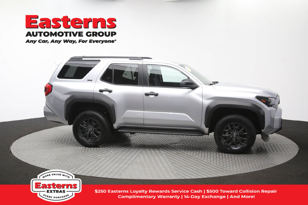Used 2025 Toyota 4Runner SR5 AWD/4WD image 46