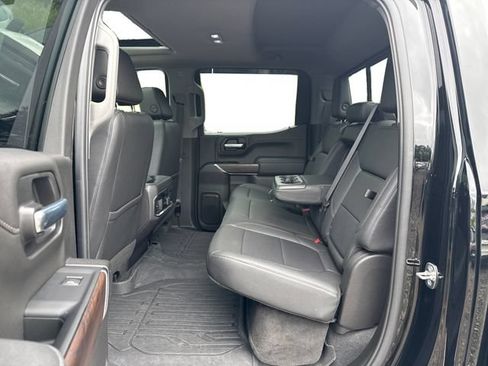 Used 2022 GMC Sierra 1500 SLT w/ SLT Premium Plus Package AWD/4WD image 11