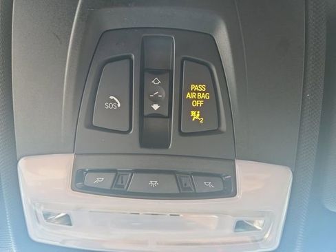 Used 2018 BMW 330e RWD image 28