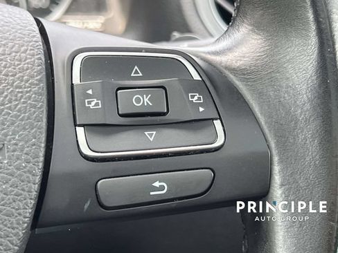 Used 2016 Volkswagen Tiguan SE FWD image 22