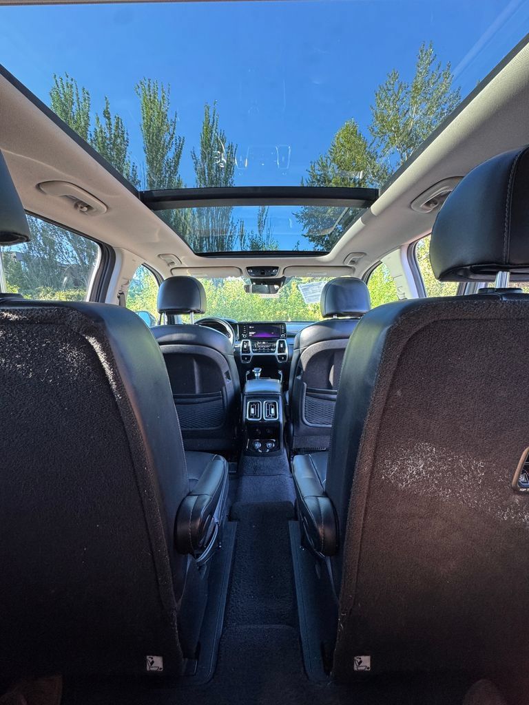 Used 2021 Kia Sorento SX AWD/4WD image 29