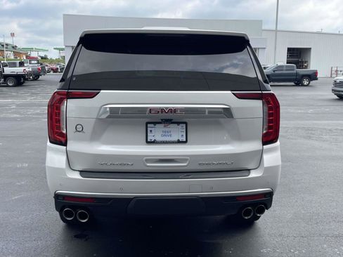 Used 2021 GMC Yukon Denali w/ Denali Premium Package RWD image 4