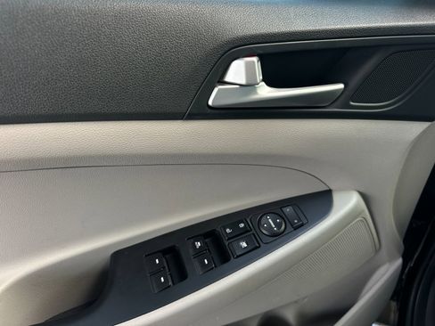 Used 2020 Hyundai Tucson Value w/ Cargo Package image 10