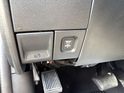 New 2026 RAM 2500 Laramie w/ Night Edition AWD/4WD image 28