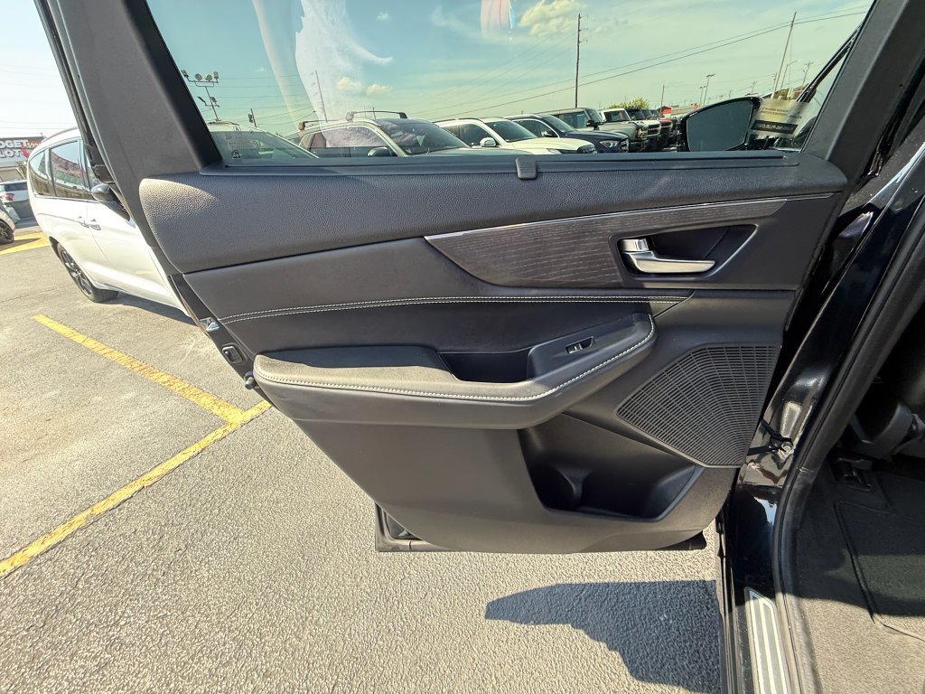 Used 2024 Acura MDX w/ Advance Package AWD/4WD image 18