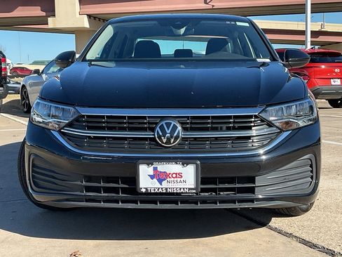 Used 2024 Volkswagen Jetta S image 3