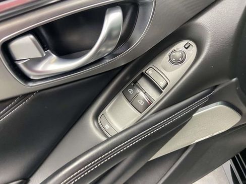 Used 2019 INFINITI Q60 3.0t Luxe w/ Cargo Package image 19