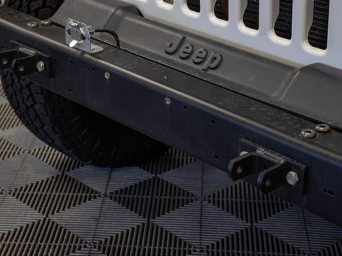 Used 2004 Jeep Wrangler X w/ Convenience Group AWD/4WD image 13