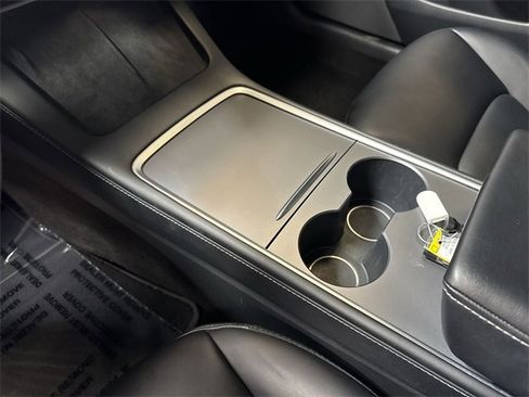 Used 2021 Tesla Model 3 Long Range image 25