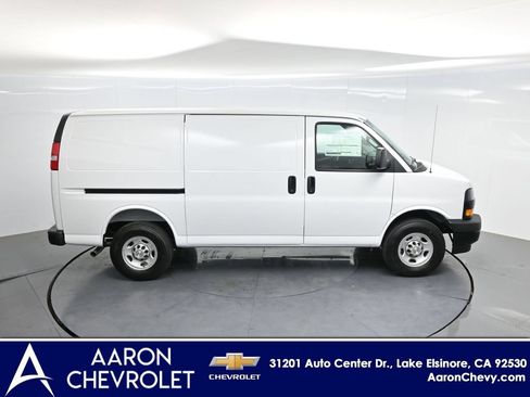 New 2026 Chevrolet Express 2500 w/ Driver Convenience Package RWD image 61