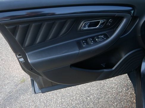Used 2015 Ford Taurus SHO w/ Equipment Group 401A AWD/4WD image 14