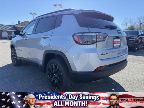 New 2026 Jeep Compass Latitude image 5