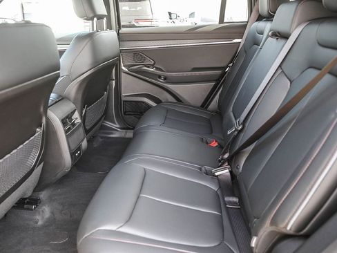 New 2025 Jeep Wagoneer S Limited image 19