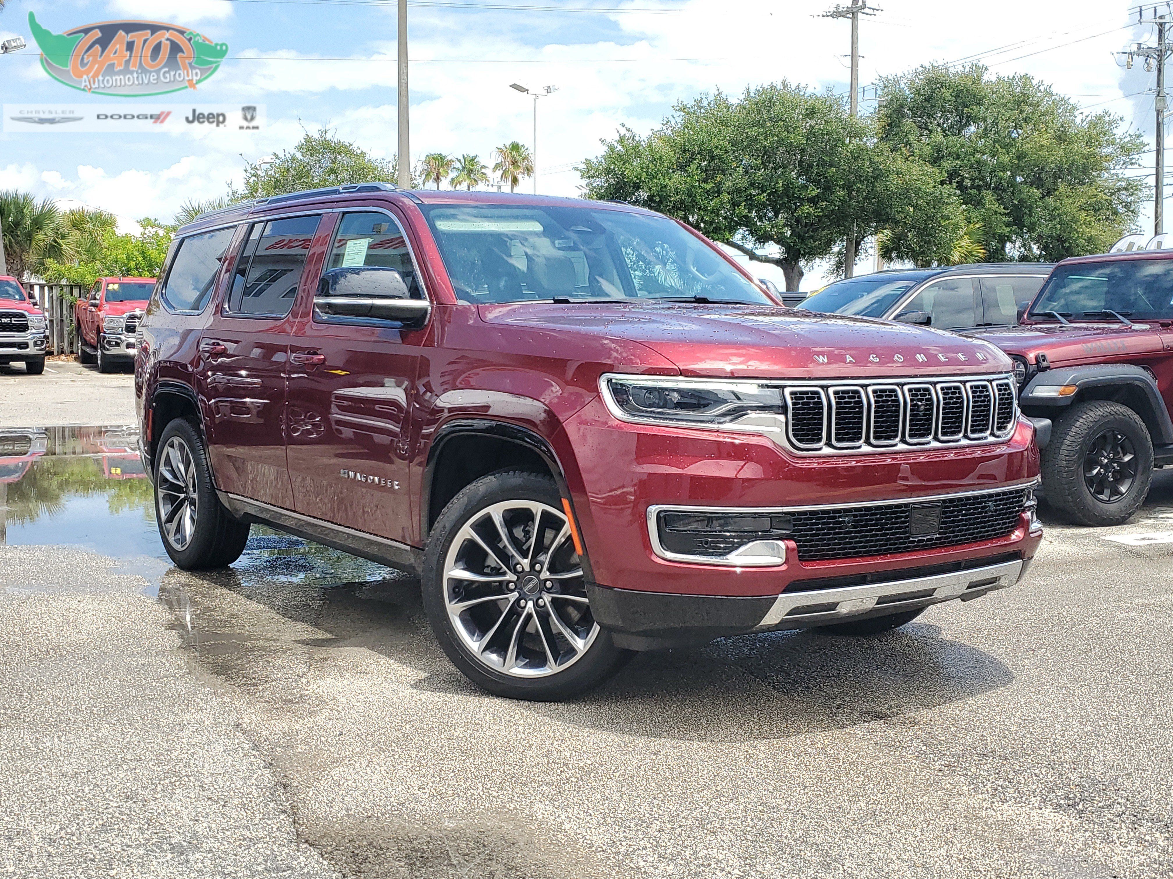 Used 2024 Jeep Wagoneer Series III w/ Premium Group I AWD/4WD image 1