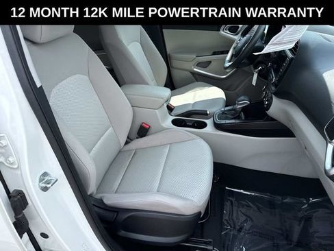 Used 2023 Kia Soul LX w/ LX Technology Package FWD image 9
