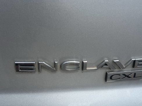 Used 2009 Buick Enclave CXL image 20