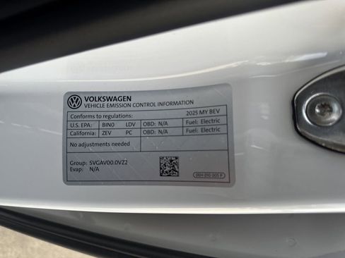 New 2025 Volkswagen ID. Buzz Pro S image 50