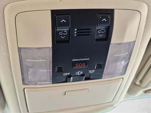 Used 2017 Lexus GX 460 Luxury AWD/4WD image 16