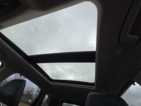 Used 2022 Nissan Rogue Platinum w/ Head-Up Display Package image 21