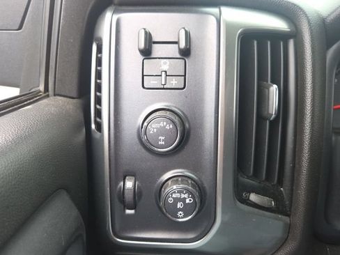 Used 2018 Chevrolet Silverado 1500 LT w/ All Star Edition AWD/4WD image 20