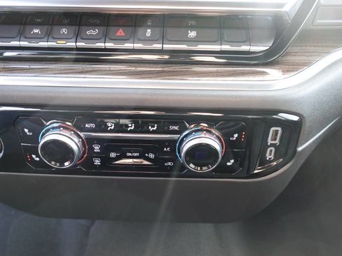Used 2024 GMC Sierra 1500 Elevation AWD/4WD image 44
