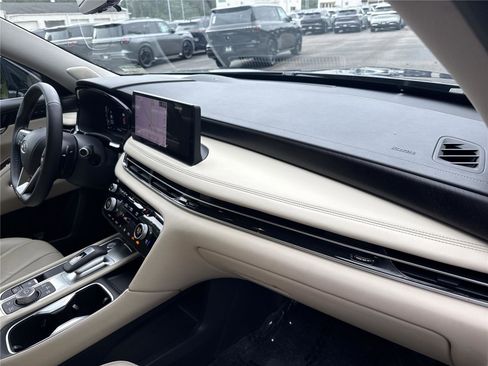 Used 2025 INFINITI QX60 Sensory w/ Vision Package image 27