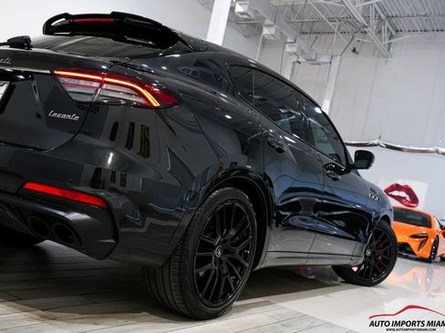 Used 2022 Maserati Levante Modena S AWD/4WD image 37