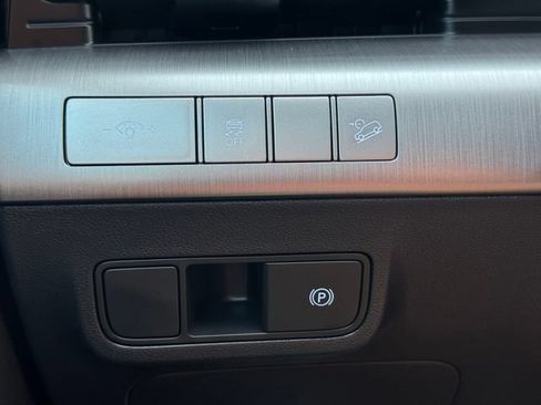 Used 2024 Hyundai Kona SEL FWD image 23