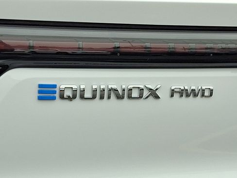 New 2026 Chevrolet Equinox EV LT AWD/4WD image 11