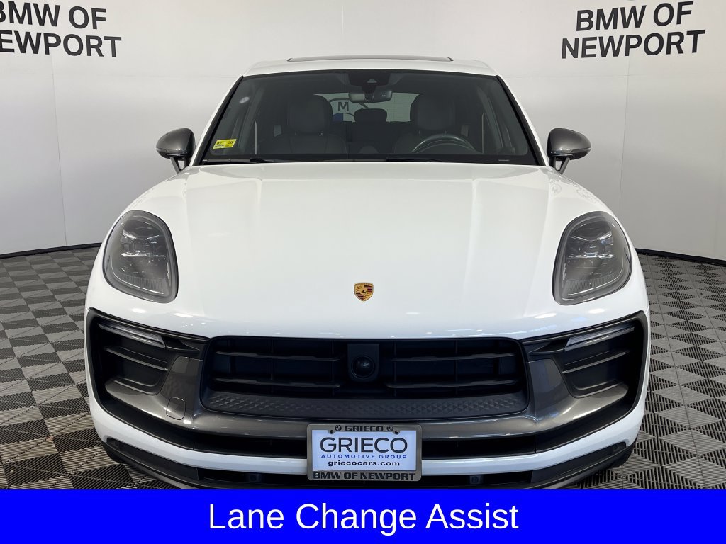 Used 2024 Porsche Macan AWD/4WD image 7