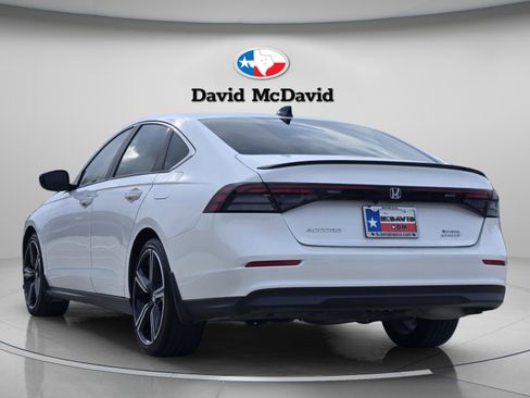 Used 2023 Honda Accord Sport image 4