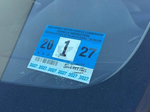 Used 2018 Nissan Rogue SV image 13