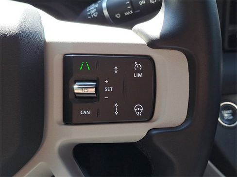 Used 2024 Land Rover Defender 110 S image 19