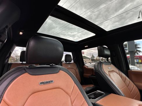 Used 2017 Ford F150 Limited image 16