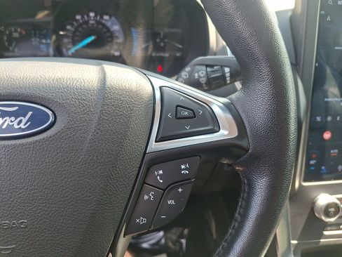 Used 2022 Ford Edge Titanium w/ Equipment Group 301A AWD/4WD image 23