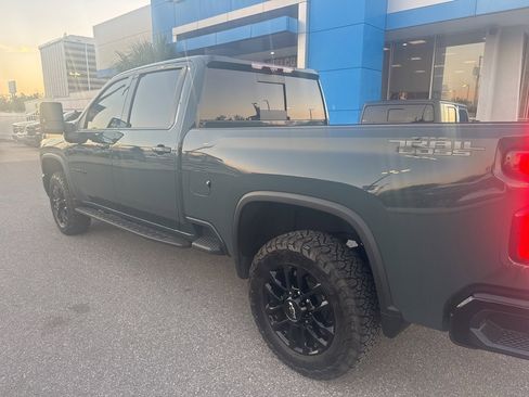 Used 2025 Chevrolet Silverado 2500 LTZ w/ LTZ Plus Package image 5