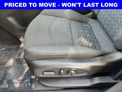 Used 2022 Chevrolet Equinox LT FWD image 25