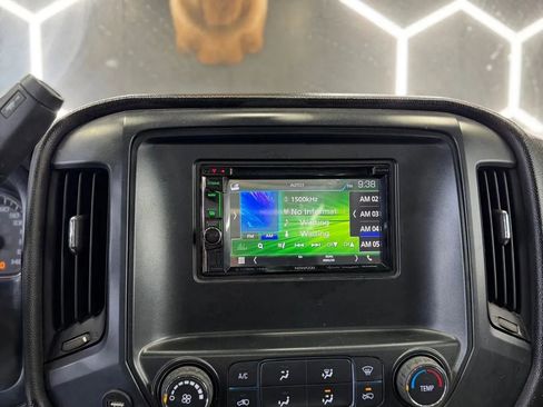 Used 2017 Chevrolet Silverado 2500 W/T image 12