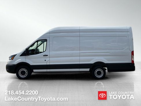 Used 2024 Ford Transit 250 148 High Roof Extended w/ Load Area Protection Package RWD image 2