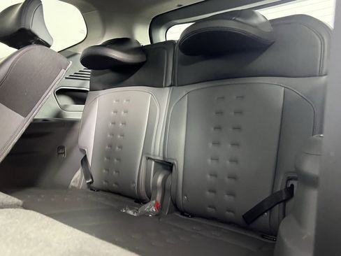 Used 2024 Kia EV9 Wind image 28