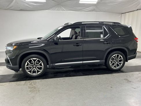 Used 2023 Honda Pilot Elite image 6