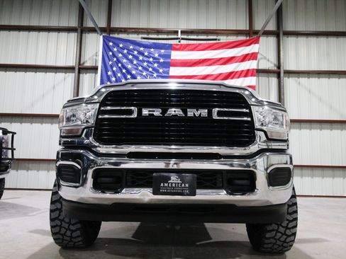 Used 2020 RAM 2500 Big Horn AWD/4WD image 2