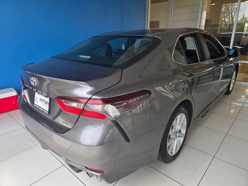 Used 2024 Toyota Camry SE FWD image 6
