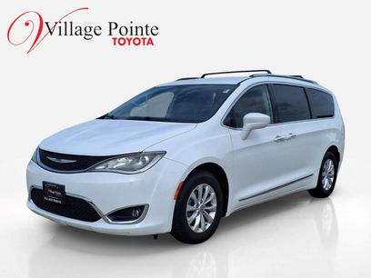 Used 2018 Chrysler Pacifica Touring-L